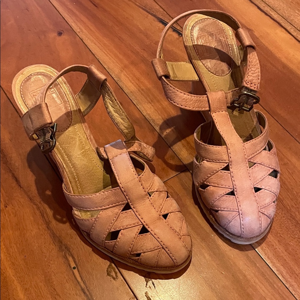 Frye Women's Brown Leather Sandals